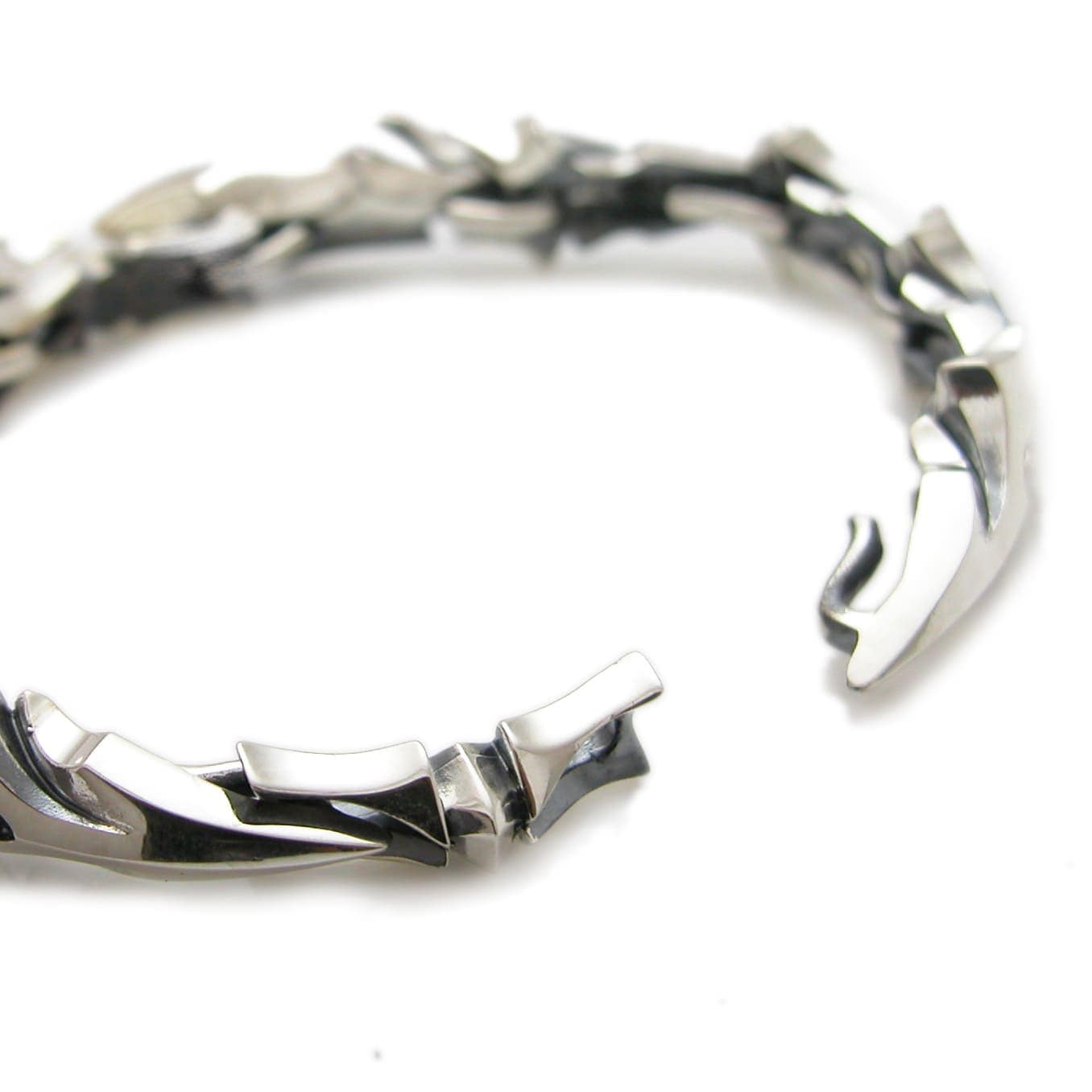 ≪DAgDART/ダグダート≫【provable】シルバーブレスレット