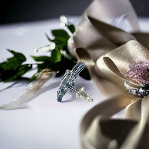 ≪DEAL TEARS/ディールティアーズ≫スタッズバタフライピアス