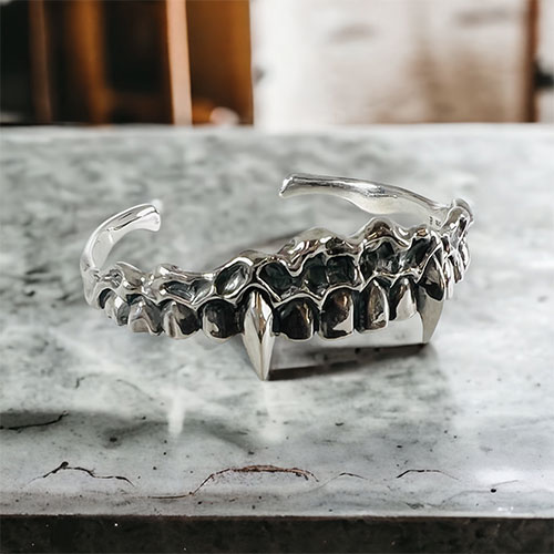 ≪Beautesque/ビュウテスク≫Vamp/シルバーバングル　