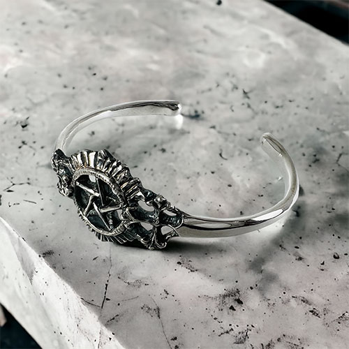 ≪Beautesque/ビュウテスク≫Devil Summoning-bangle　