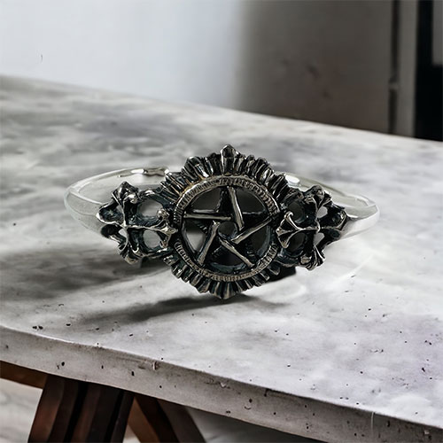 ≪Beautesque/ビュウテスク≫Devil Summoning-bangle　