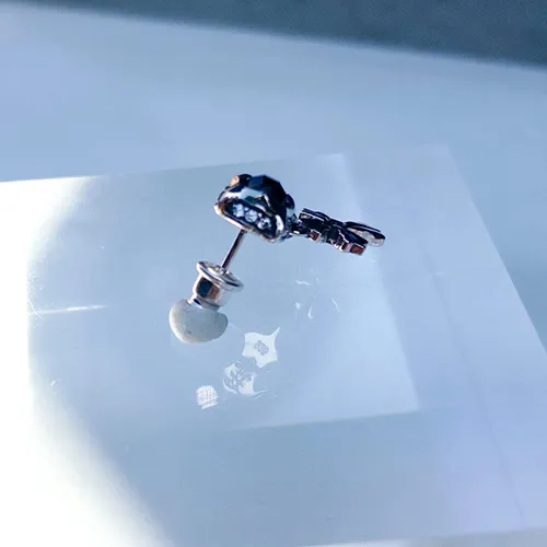 ≪アルテミスクラシック≫カテドラルクロスピアス/片耳分