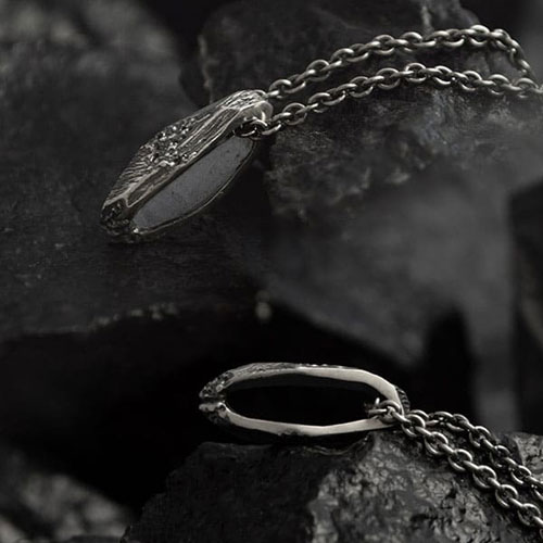 ≪DAgDART/ダグダート≫シルバーペンダント 「Scratch」 (メンズ)