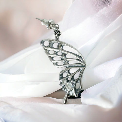 ≪Ageha≫蝶アゲハ シルバーピアス（右耳用） | すべての商品