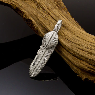 ≪DAgDART/ダグダート≫【Good Line】　フェザー＋ハートフェザー ペンダント/GL-003