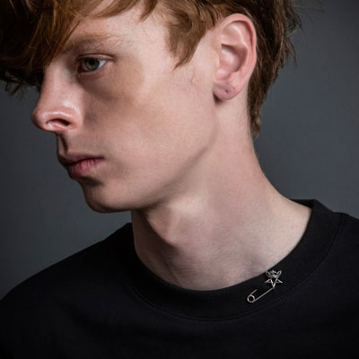 ≪Artemis Kings/アルテミスキングス≫王冠五芒星セーフティピン 安全ピン