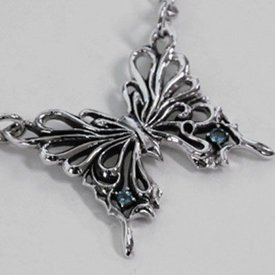 販売終了≪Ageha≫ゴージャス両羽ペンダント 