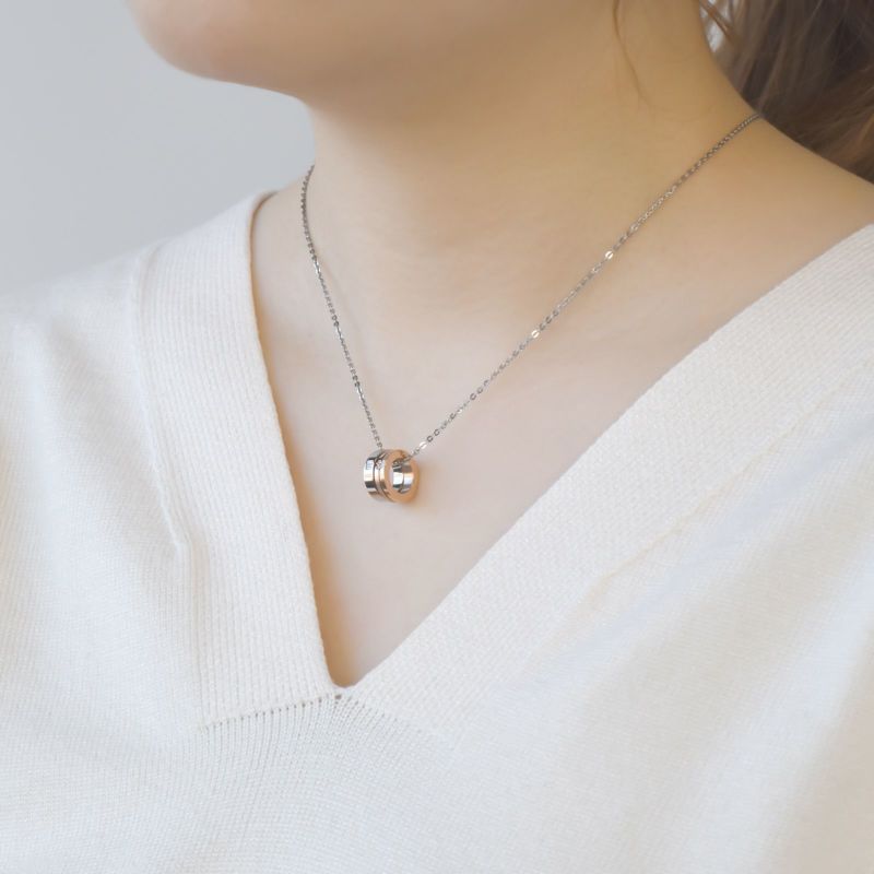 ≪white clover/ホワイトクローバー≫ペアネックレス ステンレス