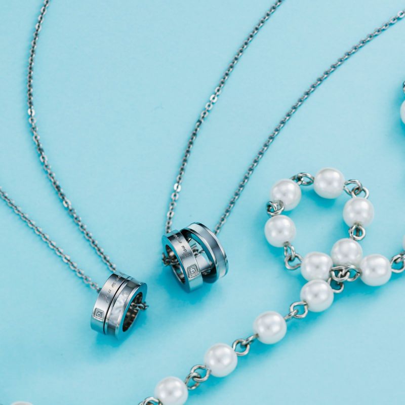 ≪white clover/ホワイトクローバー≫ペアネックレス ステンレス