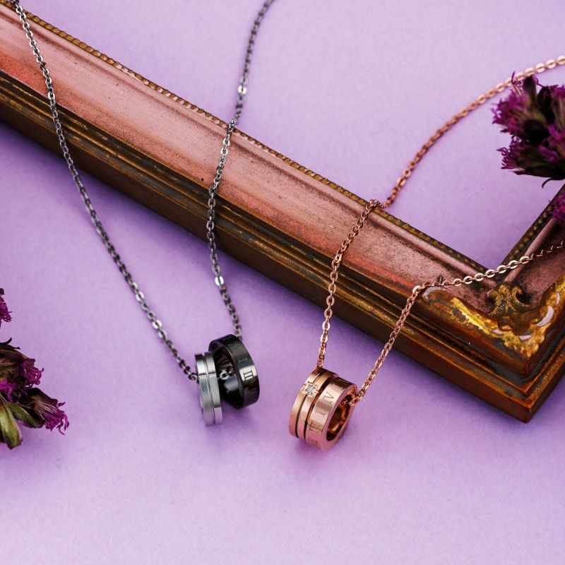 ≪white clover/ホワイトクローバー≫ペアネックレス ステンレス