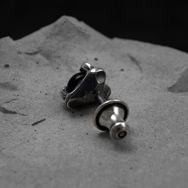 ≪DAgDART/ダグダート≫【D.four -Balrog-】ストーン×シルバーピアス