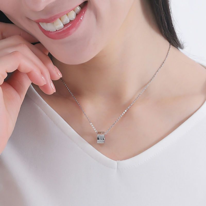 ≪white clover/ホワイトクローバー≫ペアネックレス ステンレス