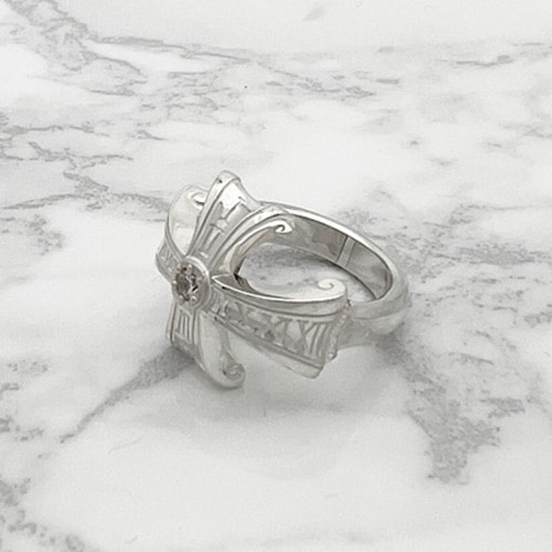 ≪Mad Graffiti/マッドグラフィティ≫アブソリュート クロス”M”リング ホワイト