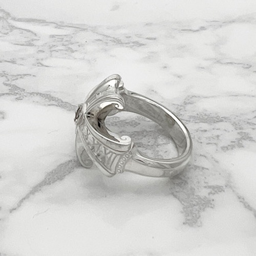 ≪Mad Graffiti/マッドグラフィティ≫アブソリュート クロス”M”リング ホワイト