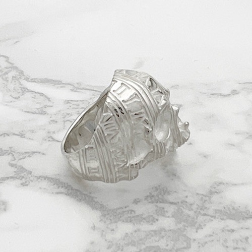 ≪Mad Graffiti/マッドグラフィティ≫アブソリュート スパイラル ジエンドハーフ”M”リング ホワイト