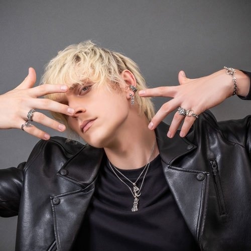 ≪Artemis Kings/アルテミスキングス≫クレセントムーンペンダント