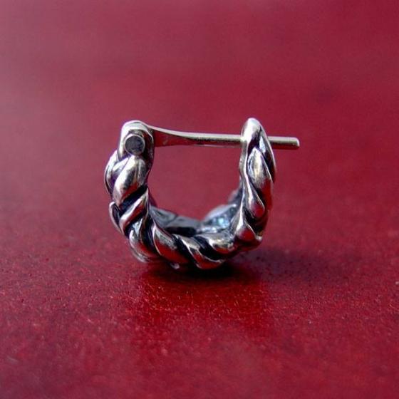 ≪DAgDART/ダグダート≫【D.four-Volcano-】シルバーピアス 