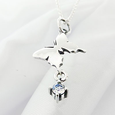 ≪Ageha≫蝶とストーンのペンダントトップ