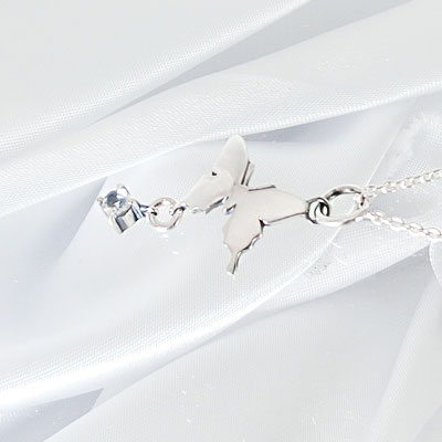 ≪Ageha≫蝶とストーンのペンダントトップ