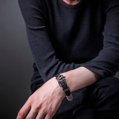 ≪Artemis Kings/アルテミスキングス≫クラウンレザーブレスレット