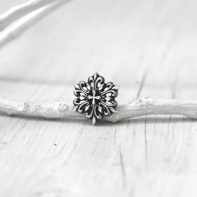 ≪cooldust≫- symbolic snow pierce -