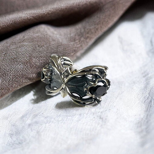 ≪Artemis Classic/アルテミスクラシック≫ スパイダーイヤーカフ 片耳分 ACE0192