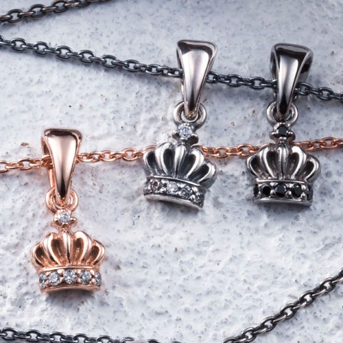 ≪FatimaDesign/ファティマデザイン≫クラウン・チャームBKペンダント (チェーン付)