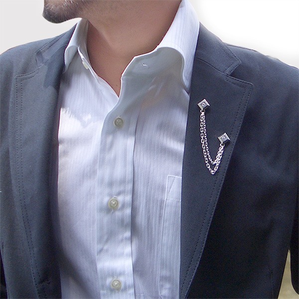 ≪DAgDART/ダグダート≫【Glass】キュービックジルコニア×シルバーチェーンラペルピン