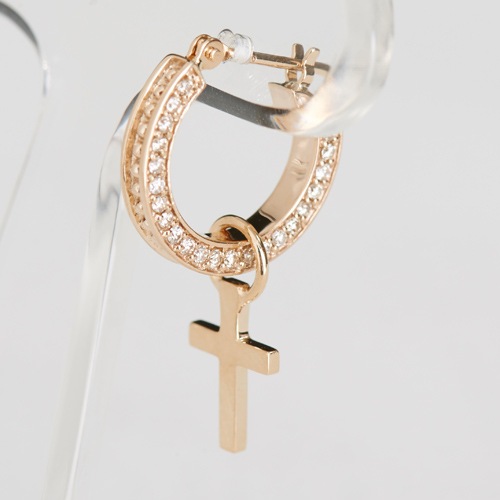 ≪淳(TAKE NO BREAK) × Fatima Design コラボアクセサリー≫K10ゴールドピアス　天然ダイヤモンド