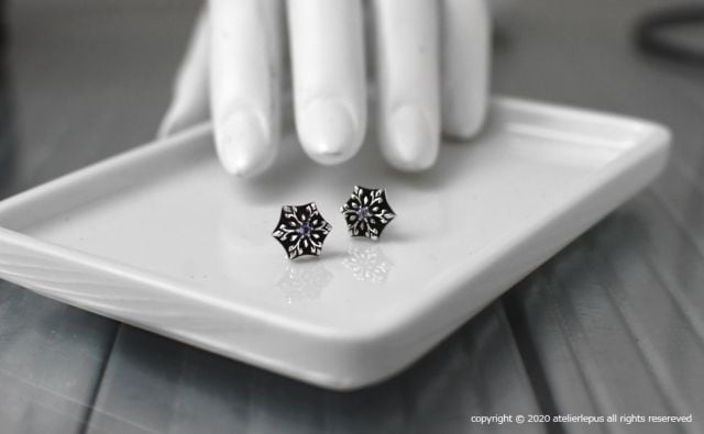 ≪cooldust≫- snow shadow pierce -