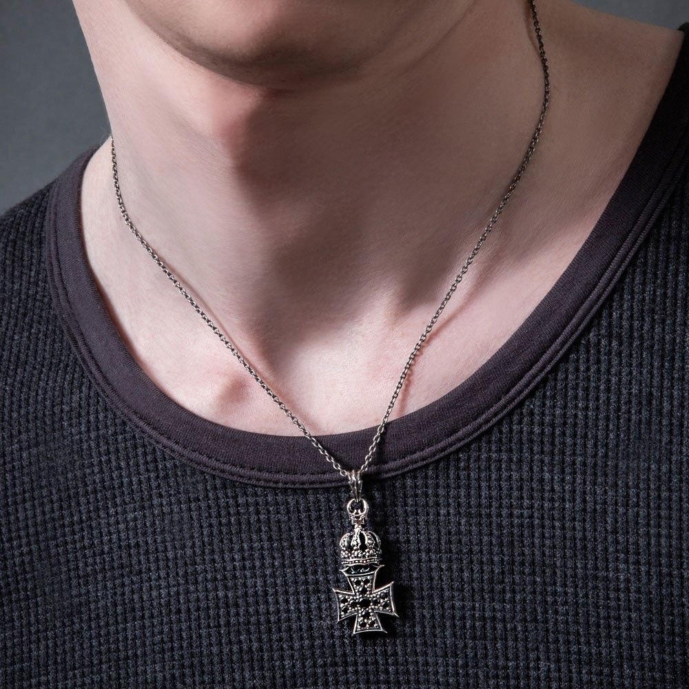 独特の上品 ≪Artemis Kings/アルテミスキングス≫クラウンアイアンクロス アクセサリー