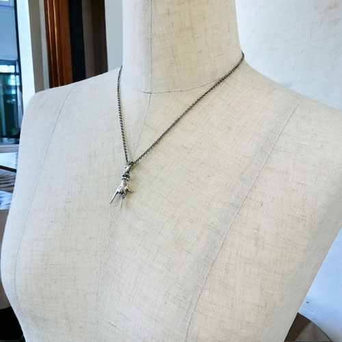 ≪PennyBlack/ペニーブラック≫ロックなメロイックサイン シルバーペアペンダント