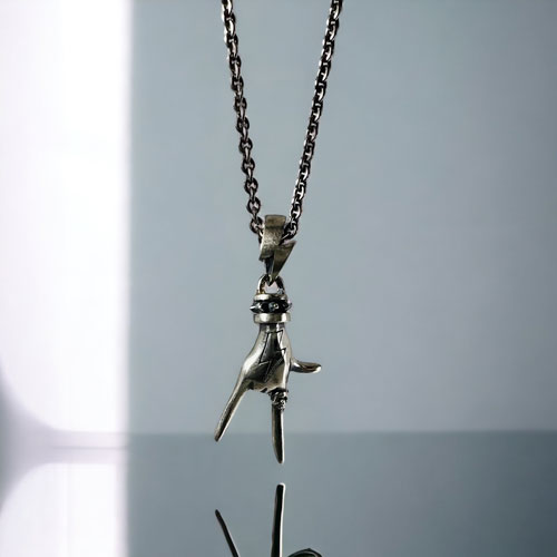 ≪PennyBlack/ペニーブラック≫ロックなメロイックサイン シルバーペアペンダント