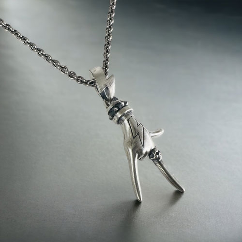 ≪PennyBlack/ペニーブラック≫ロックなメロイックサイン シルバーペアペンダント