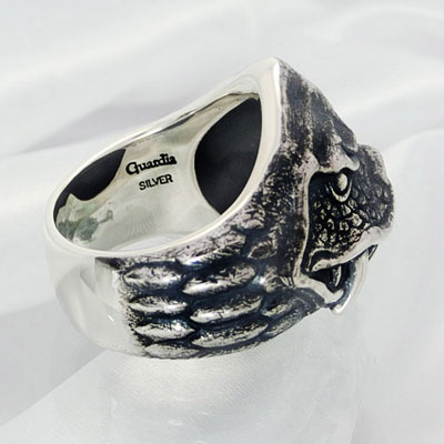 ウルトラマン　シルバー製　フェイス型リング　未使用品 ウルトラマンゼロ 指輪 リングホルダー [ウルトラマンゼット