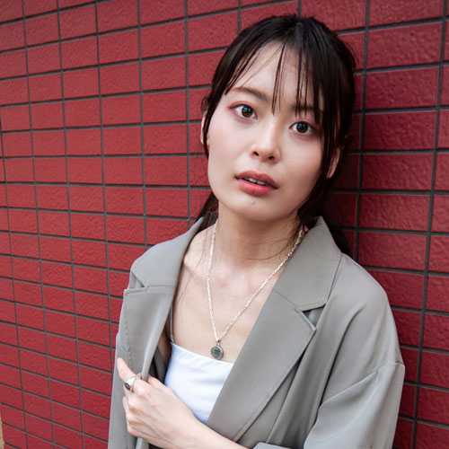 ≪AQUA SILVER/アクアシルバー≫幸せのシックスペンスコイン・リボルブネックレス