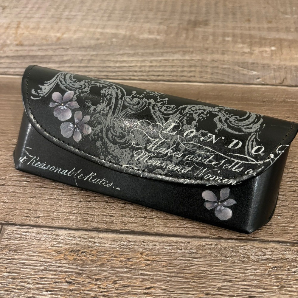 メガネケース1 トールペイント 手書き ハンドメイド 淡い薔薇