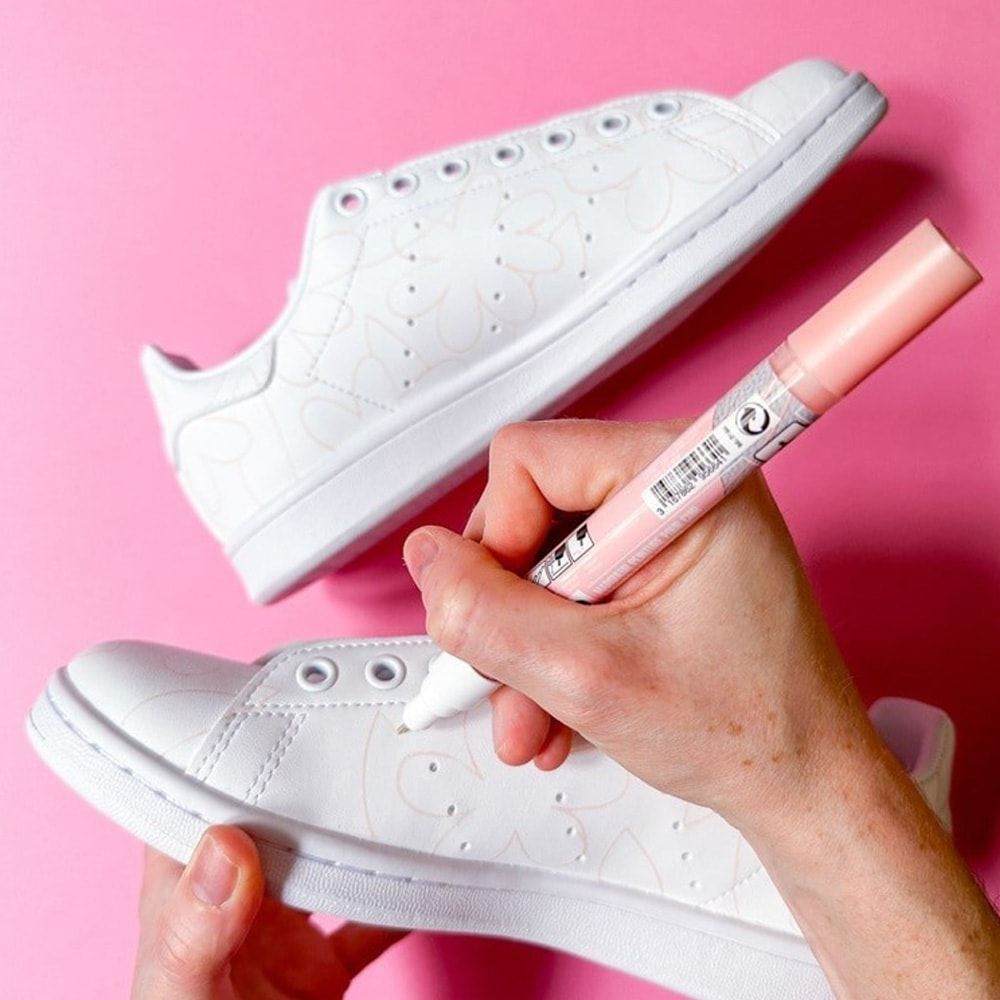 ROSEページ New Balance 740 