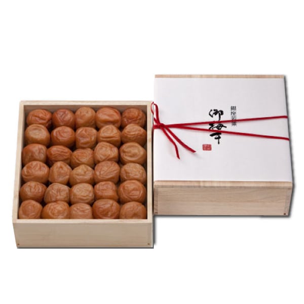 紀州うす塩味梅干（715g木箱入）