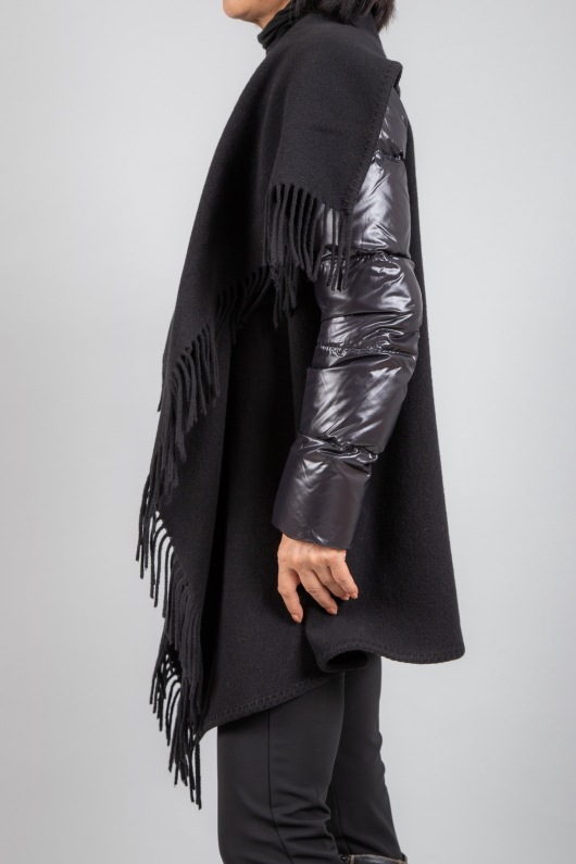 MONCLER モンクレール / CAPE ダウン入りケープ ポンチョ レディース【2022-2023年秋冬新作】【送料無料】 Moncler モンクレール Fall-Winter-心斎橋銀座屋