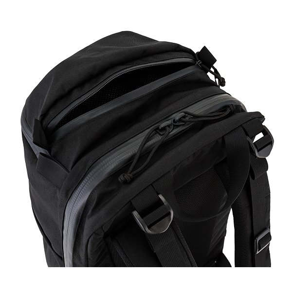 アーバンアサルト 24Lミステリーランチ バッグパック リュック Amazon.co.jp: [ミステリーランチ] バックパック 24L アーバン