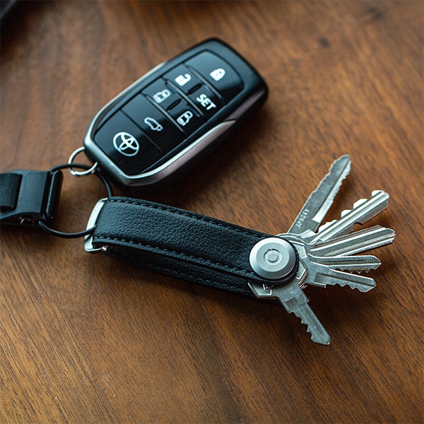 オービットキー Orbitkey キーホルダー 革 キーケース キーカバー キー