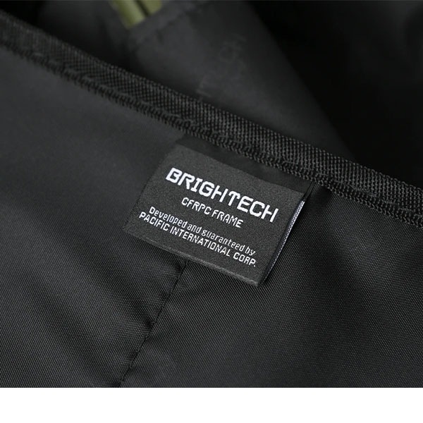 �֥饤�ƥå� BRIGHTECH �����ĥ����� M������ 44L 1ǯ�ݾ� BRO-22 ����꡼�Хå� �ե���ȥ����ץ� TSA���å� �ӥ��ͥ� ��ĥ ι�� ���� ��