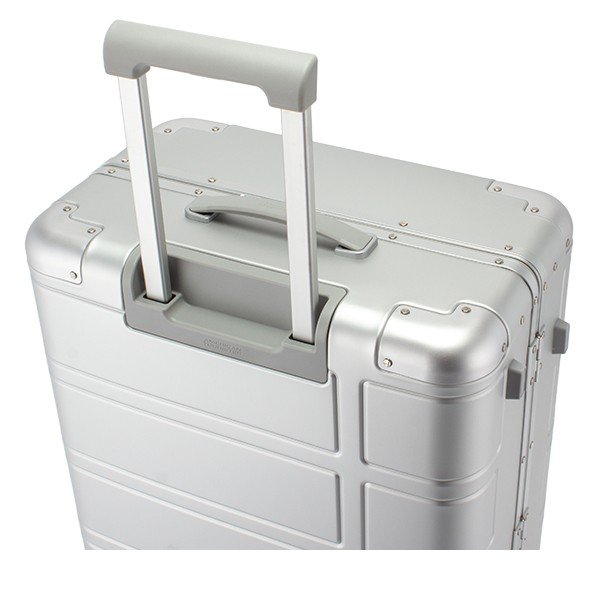 �߸˸¤� ���ॽ�ʥ��� ����ꥫ��ġ��ꥹ���� American Tourister �����ĥ����� ����� ���ԥʡ� 67cm 122764 Alumo SPINNER 67/24 ��