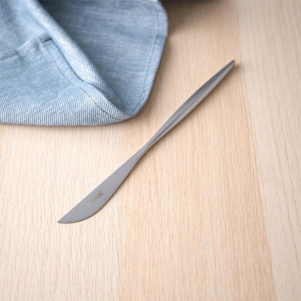 Cutipol �����ݡ��� MOON MATT �ࡼ��ޥå� Dinner knife �ǥ��ʡ��ʥ��� Silver ����С� ���ȥ�꡼ MO03F ������ ��