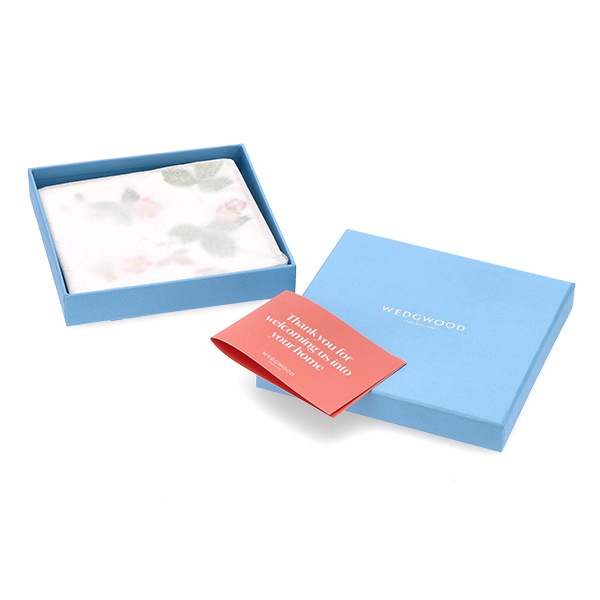 �����å����å� WEDGWOOD ���������ȥ쥤 �磻��ɥ��ȥ��٥꡼ ���� �� ����Ȣ���� ���� ������ �ѻ� ��껮 ���� �ץ졼�� ���å��� ������� �֥��� 1061265 Wild Strawberry SQUARE TRAY ��