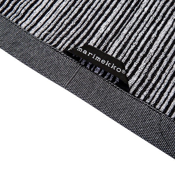 �ޥ��å� Marimekko �ߥ˥����� 30��30cm �Х�֥�饤�� VARVUNRAITA �ϥ�ɥ����� 067899-190 �ۥ磻�ȡ��֥�å� MINI TOWEL �̲� ������� ���ե� ������ ��