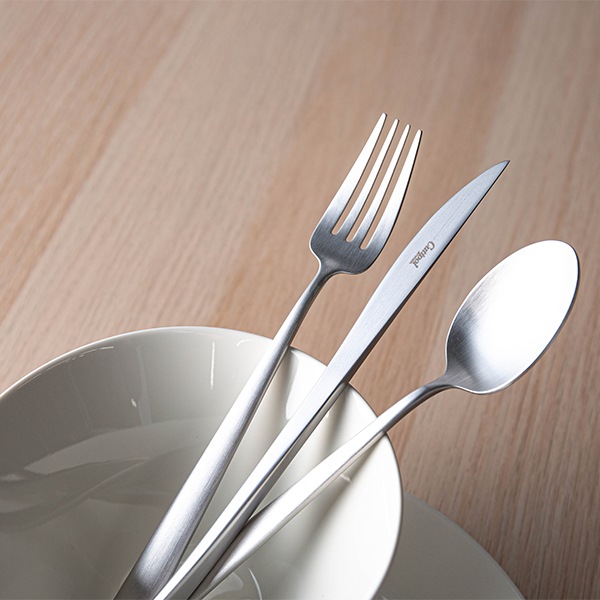 Cutipol �����ݡ��� DUNA BRUSHED �ǥ�ʥ֥�å���� Table spoon �ơ��֥륹�ס��� Silver ����С� ���ȥ�꡼ �ǥ��ʡ����ס��� 5609881390306 DU05F ������ ��