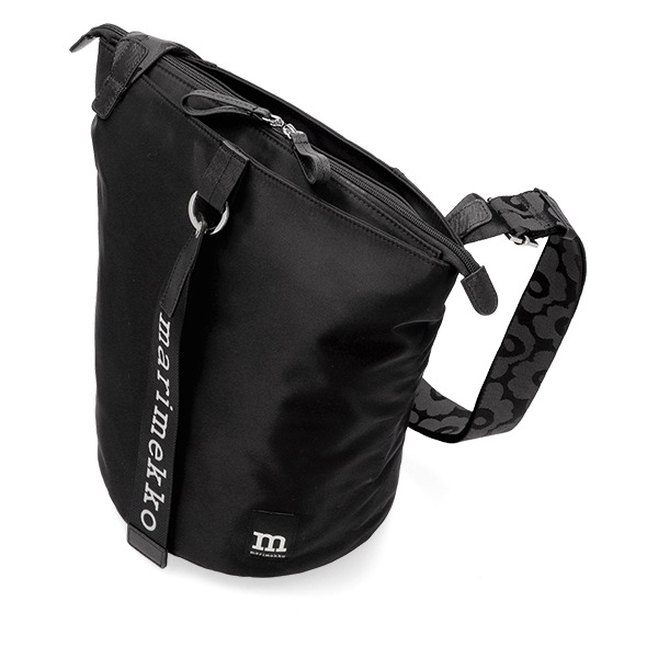 �ޥ��å� Marimekko ���������Хå� Wear all day solid ����å� �Хå� �Ф�ݤ� ���ݤ� �֥�å� ��ǥ����� ����ץ� ������� ��� 091271-009 black ��