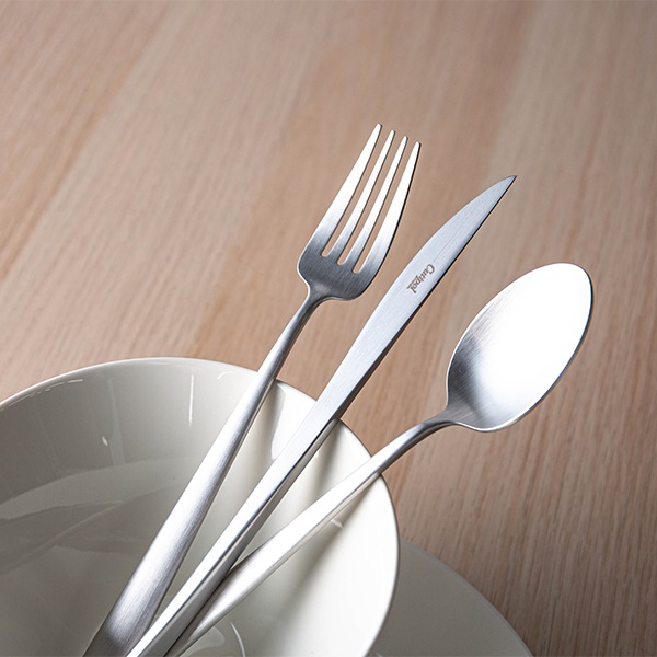 Cutipol �����ݡ��� DUNA BRUSHED �ǥ�ʥ֥�å���� Dessert fork �ǥ����ȥե����� Silver ����С� ���ȥ�꡼ 5609881390900 DU07F ������ ��
